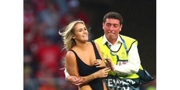 Kinsey Wolanski divenne famoso in un modo particolare